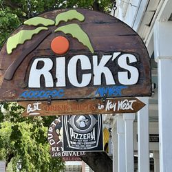 Rick's Upstairs - Sign down stairs