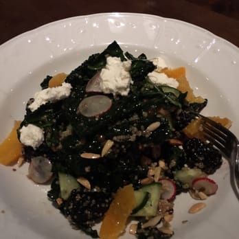 SAUSAL - Kale salad with quinoa. Man it's delicious - Mexican Near Me - El Segundo, California SAUSAL - Kale salad with quinoa. Man it's delicious - Mexican Near Me - El Segundo, California