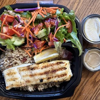 Bluesalt Fish Grill - Halibut, brown rice, garden salad with dressing on the side and extra lemon - Seafood Near Me - Redondo Beach, California Bluesalt Fish Grill - Halibut, brown rice, garden salad with dressing on the side and extra lemon - Seafood Near Me - Redondo Beach, California