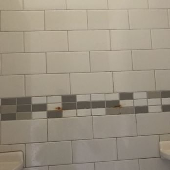 Ocean Drive Villas - Rust in shower - Hotels Near Me - Hollywood, Florida Ocean Drive Villas - Rust in shower - Hotels Near Me - Hollywood, Florida