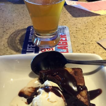 Applebee's Grill + Bar - Mini Brownie - American Near Me - Rochester, New York