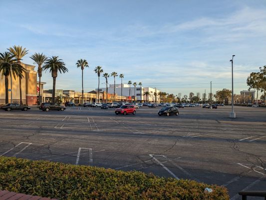 500 Lakewood Ctr Mall by null