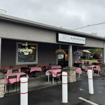 Blair Mountain Biscuit - Outside - American Near Me - Blackwood, New Jersey