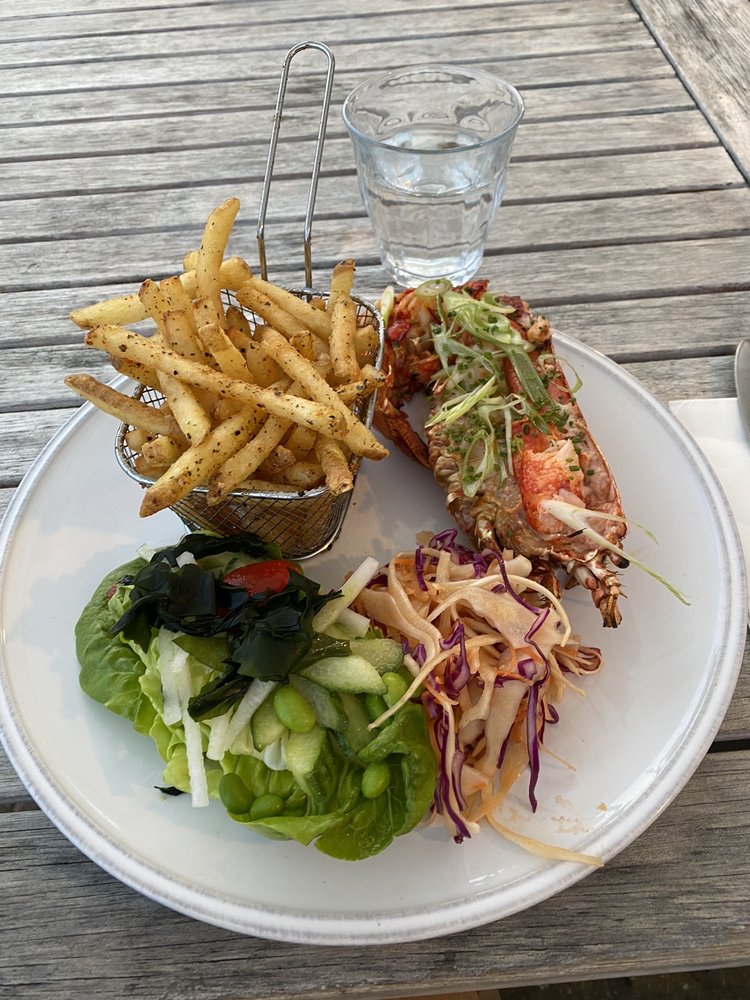 SMOKING LOBSTER Esplanade House Esplanade Road Ventnor PO38 1JT