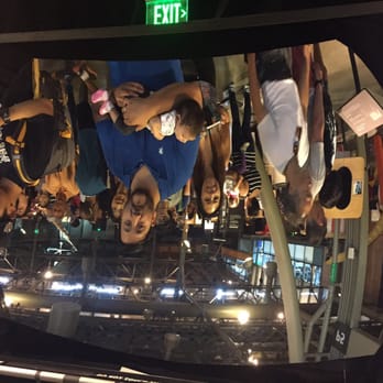 Exploratorium - This mirror is wicked. Where's my reflection? Or maybe I'm just dumb - Venues & Event Spaces Near Me - San Francisco, California