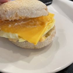 Espresso Cafe - Egg & cheese muffin