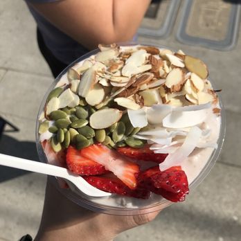 The Juice - The Smoothie Bowl - Live/Raw Food Near Me - Los Angeles, California