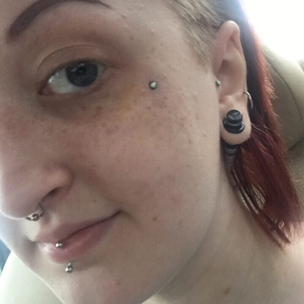 Anti eyebrow by Miranda