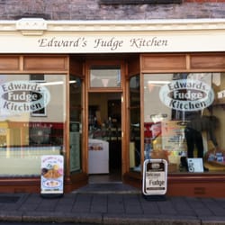 Edwards Fudge Kitchen - Fudge & Icecream