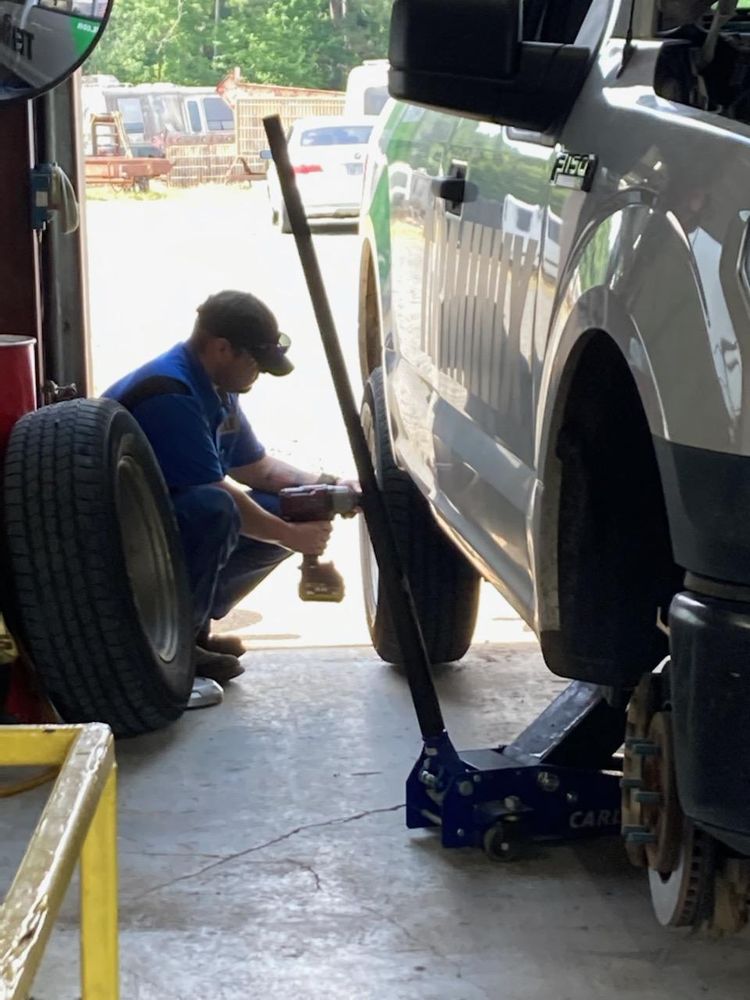 SLAM MECHANIC SERVICES 935 Strong Hwy, El Dorado, Arkansas Oil