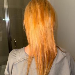 4 hours of trying yo do "baby lights"... these are the results plus i lost 1/3 of my hair and major breakage.