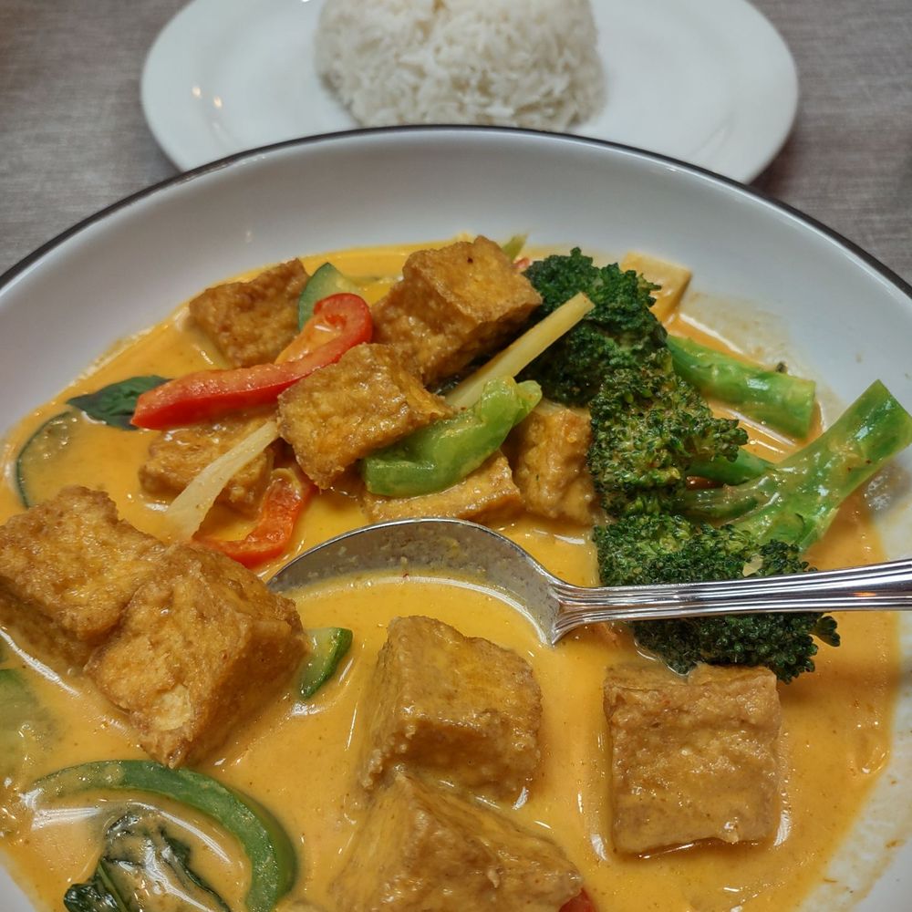 Kwan Thai Cuisine - Kwan Thai Cuisine: vegan red curry (vegan) - Thai Near Me - Vancouver, Washington