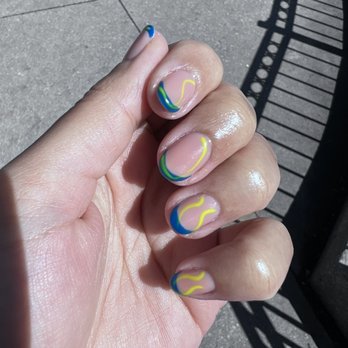 Karen Gold Coast Nails - Nail Salons Near Me - Chicago, Illinois
