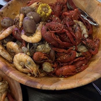 Chason's - Crawfish, head-on shrimp, sausages and clams - Seafood Near Me - Elk Grove, California
