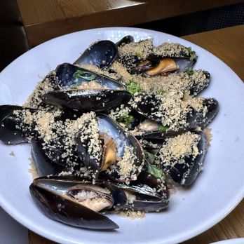 Eleven - Mussels - New American Near Me - Pittsburgh, Pennsylvania