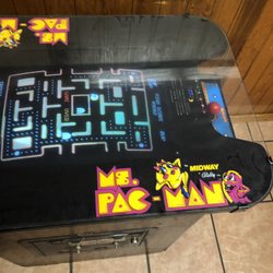Farmington House of Pizza - Retro games and good food