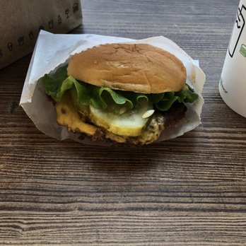 Shake Shack River North - Burgers Near Me - Chicago, Illinois Shake Shack River North - Burgers Near Me - Chicago, Illinois