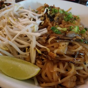 Pho Lantern Restaurant - Seafood Near Me - Buffalo, New York