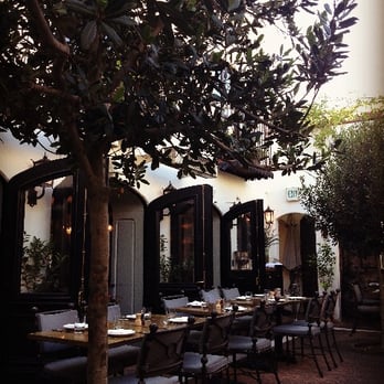 AOC - Cocktail Bars Near Me - Los Angeles, California