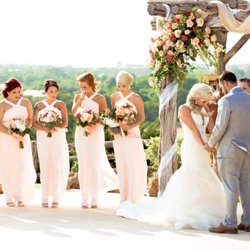 Becca's Floral Deisgns - Capture perfect memories.