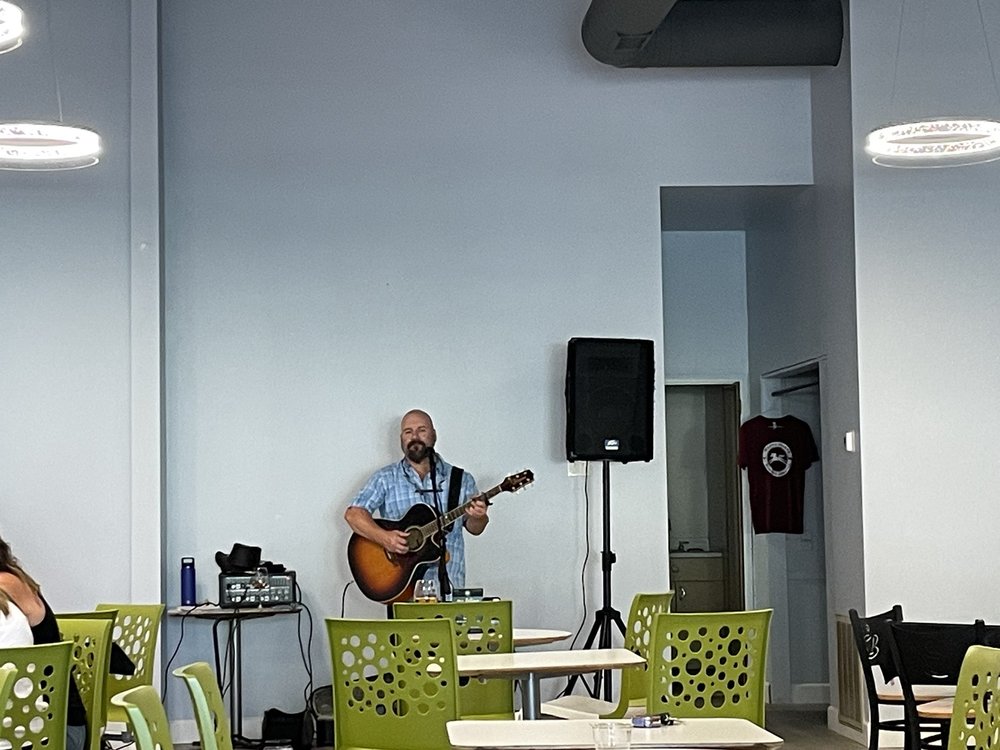 Whyte Horse Winery & Bistro Logo