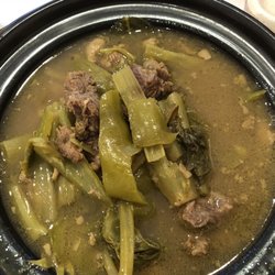 Le Bambou d'Or - Slaw majew keroung. Sour soup with morning glory and beef.