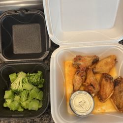 JJ’s Bar and Grille - Broccoli and wings