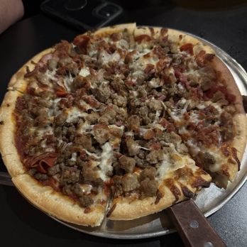 Pizza Shoppe - Pizza Near Me - Blue Springs, Missouri