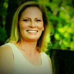 Pamela Campbell - ReMax Premier Properties - Your Realtor for life! Give me a call for your real estate needs in Eastern Jackson County.