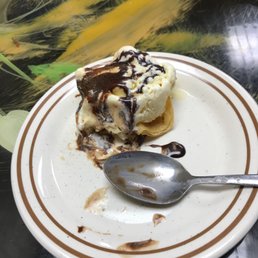 Ice cream dessert!! Sneaks up on you! Save room. Ice cream dessert!! Sneaks up on you! Save room.