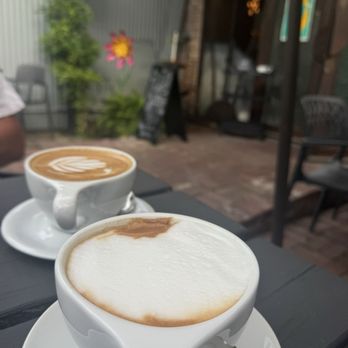 Ella Coffee - Latte and cappuccino - Food Trucks Near Me - Houston, Texas