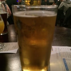 Woodrow Wilson - Cheap beer and eats!