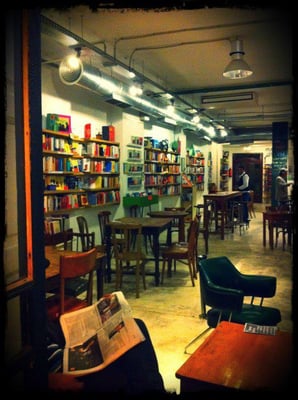 Ubik Café Cafetería Librería by null