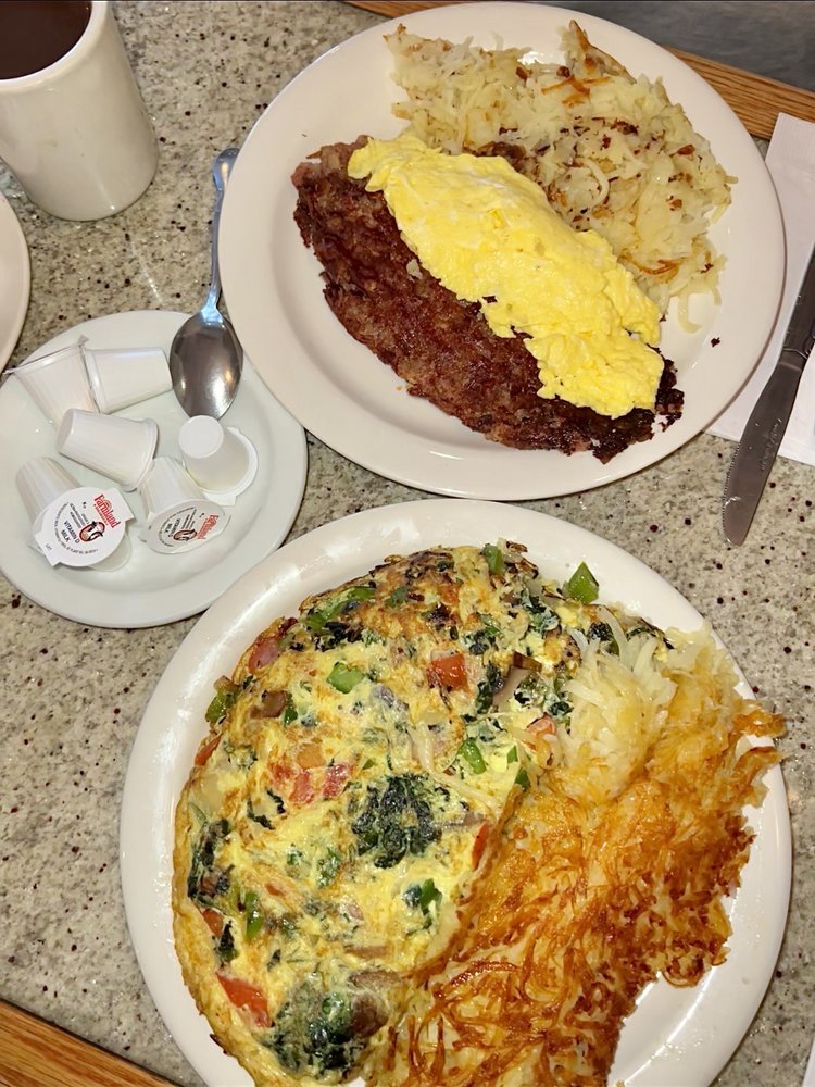 COOPER TOWN DINER 51 Photos & 104 Reviews 339 1st Ave, New York