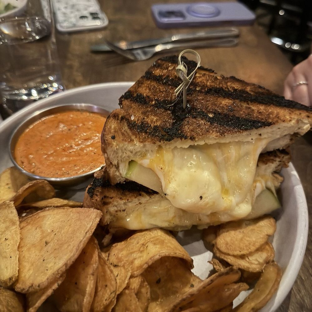 Brie sandwich