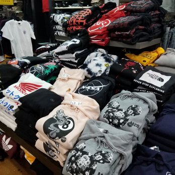 Tillys - Women's Clothing Near Me - Palm Desert, California Tillys - Women's Clothing Near Me - Palm Desert, California