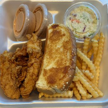 Raising Cane's Chicken Fingers - The Box Combo - Fast Food Near Me - Tulsa, Oklahoma Raising Cane's Chicken Fingers - The Box Combo - Fast Food Near Me - Tulsa, Oklahoma