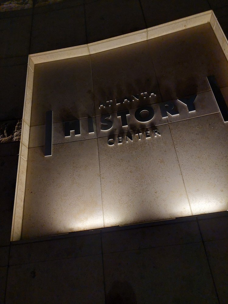 ELITE EXPERIENCE HOLIDAY TREE LIGHTING ATLANTA HISTORY CENTER 15