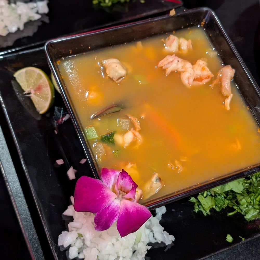 El Barbas Restaurant & Bar - Siete Mares - Sushi Bars Near Me - Vallejo, California