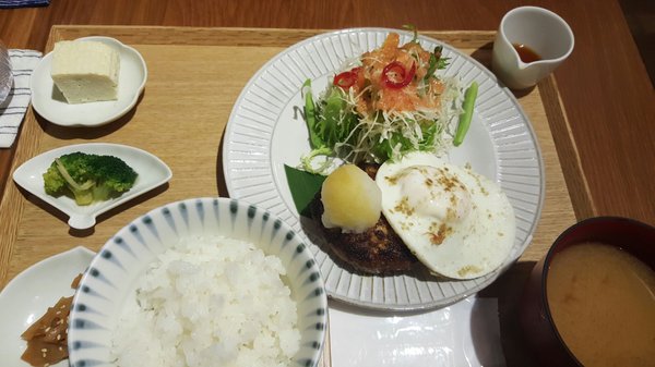 No. 1, Section 1, Bade Rd, Zhongzheng District by null