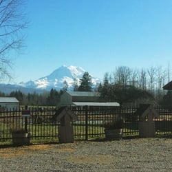 Rainier View Winery & Nursery