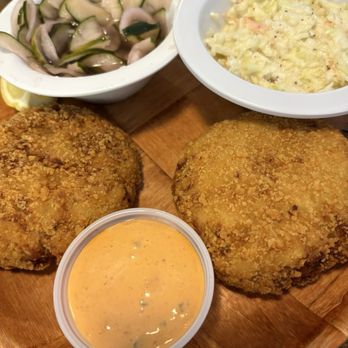 Fish Shack - Crab cakes - Seafood Near Me - Lighthouse Point, Florida