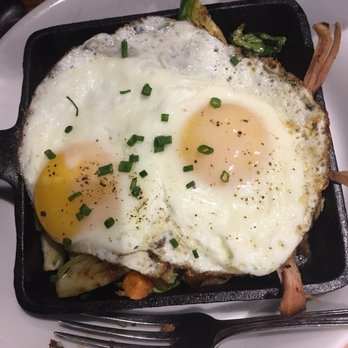 Bourbon - Cast iron breakfast skillet - Cajun/Creole Near Me - Columbia, South Carolina