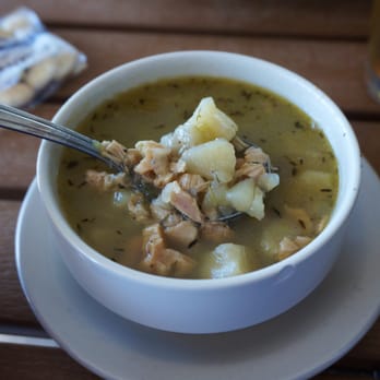 The Beachead - Lots of clams in RI Clam Chowder - Seafood Near Me - Block Island, Rhode Island