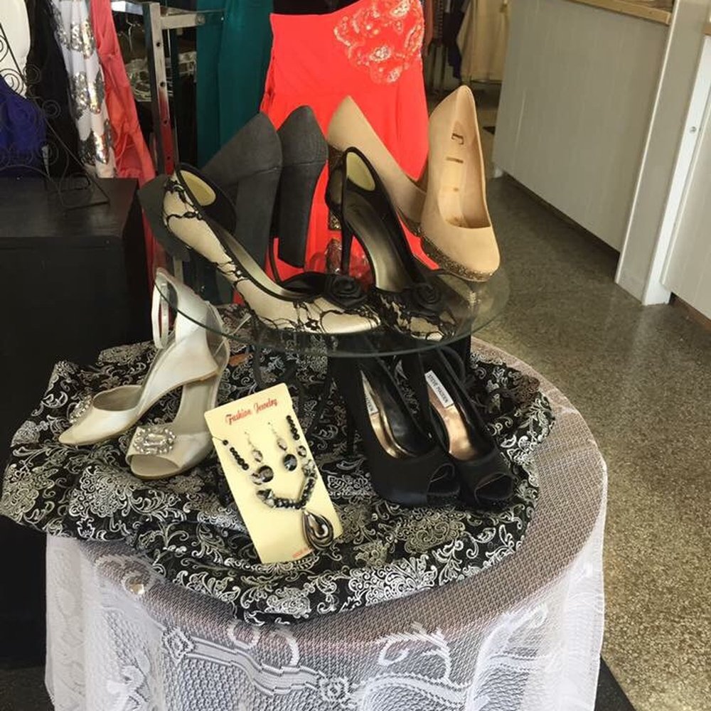A New Beginning - Great Shoes! - Used, Vintage & Consignment Near Me - Hartford, Kentucky