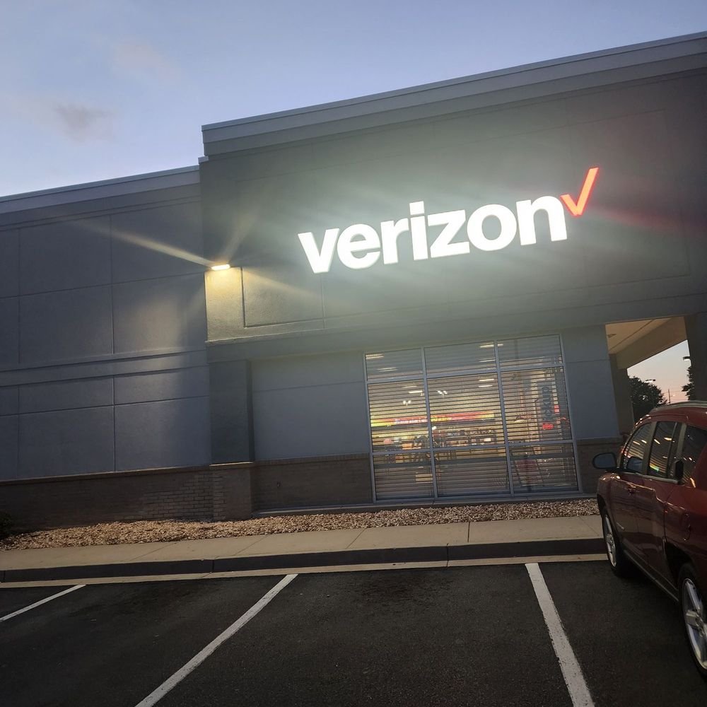 Verizon - Mobile Phones Near Me - Centerville, Georgia