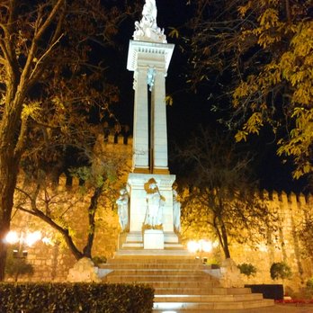 Plaza del Triunfo - Plaza del Triunfo, Seville - Landmarks & Historical Buildings Near Me - Seville, SE