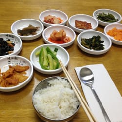 Tiny Town Carry Out - Bahn chan aka side dishes :)