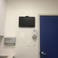 Osei Tutu Dermatology - Tv in the exam room. Too bad I don't have the remote lol