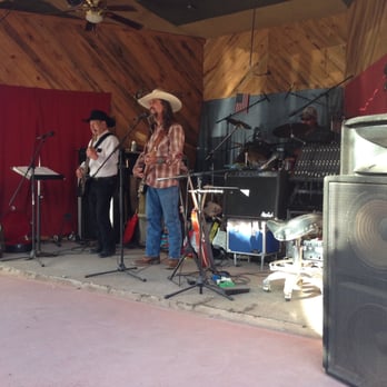 Mexican Hat Lodge - Sunday evening country music - Steakhouses Near Me - Mexican Hat, Utah